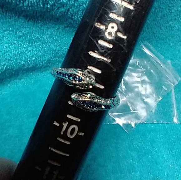 Silvertone snake blue green clear crystal adjustable ring - Picture 4 of 4